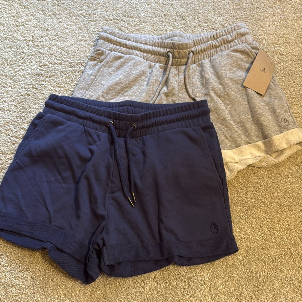 Women’s shorts - Amazon